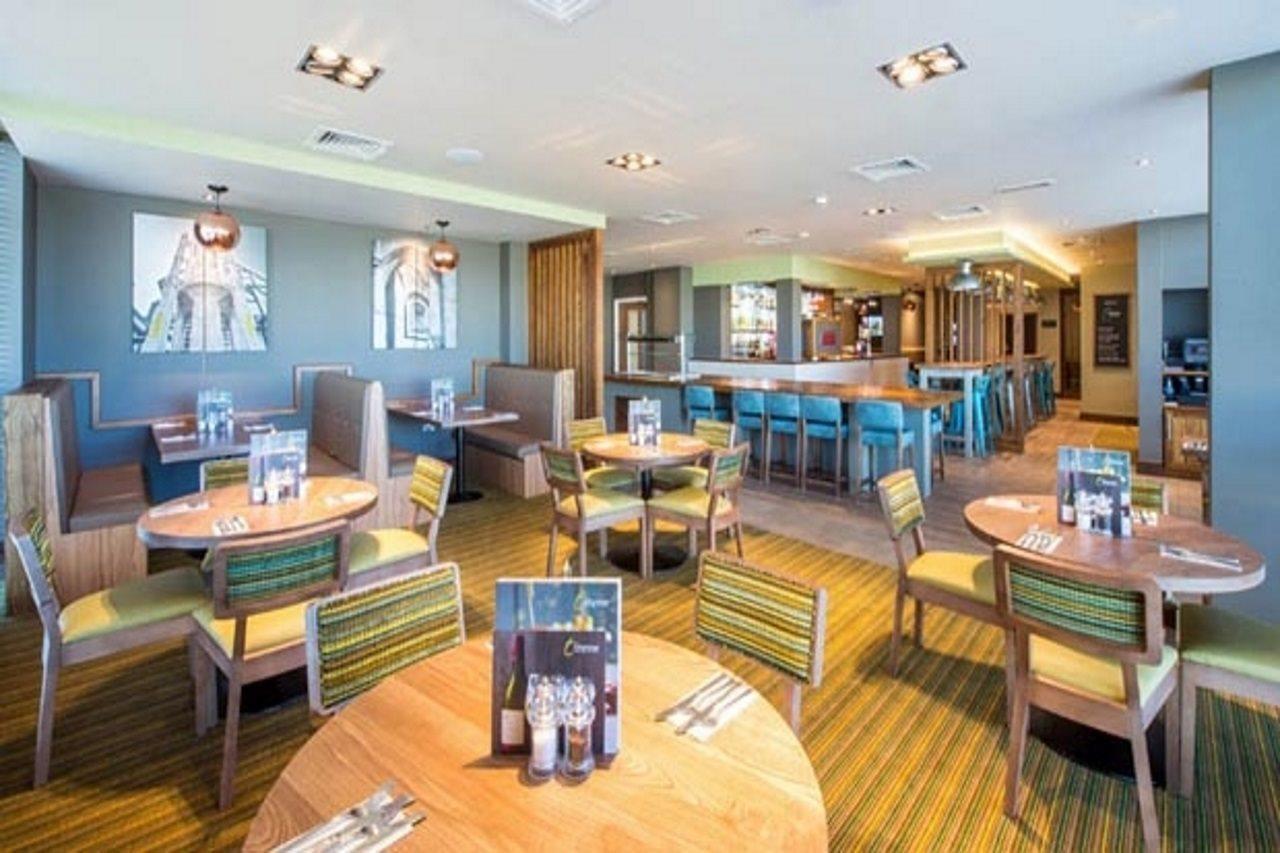 Premier Inn Вінчестер Екстер'єр фото